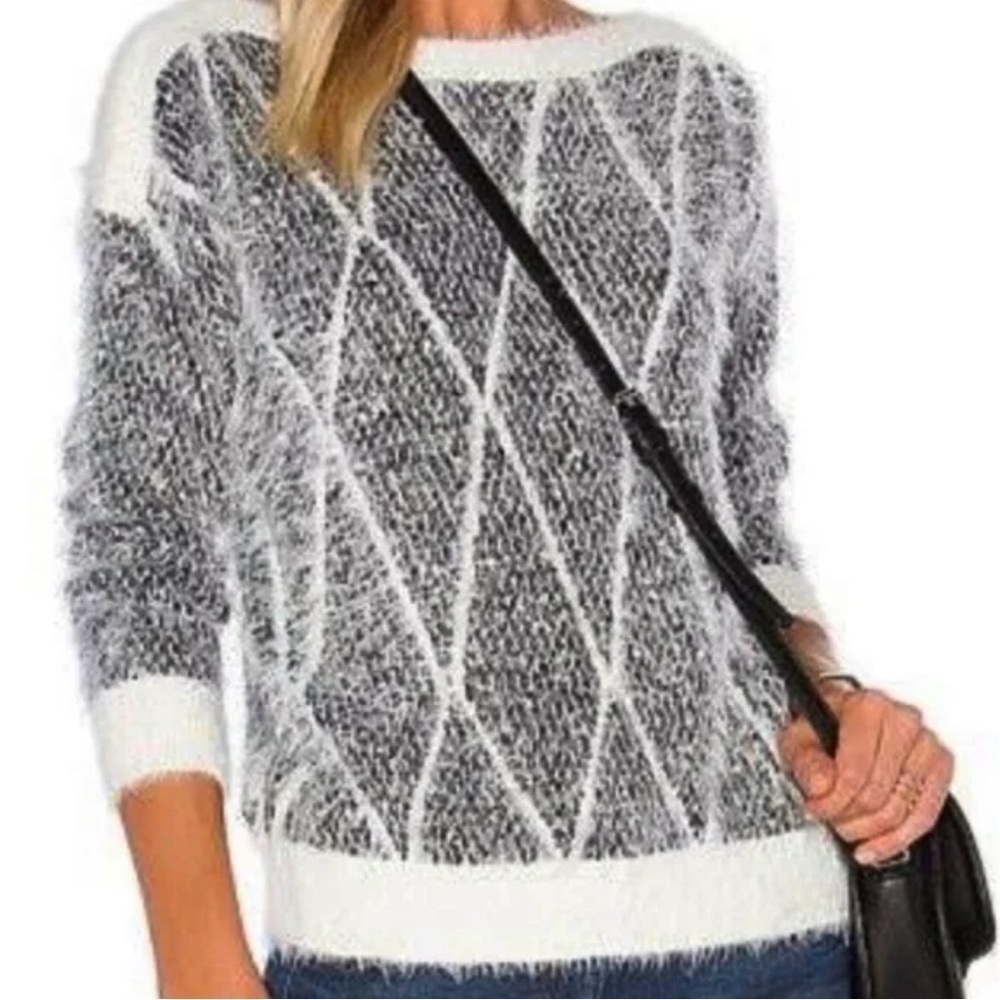 Leo & Sage Crewneck Fuzzy Sweater Super Soft Gray Cream Boatneck Womens XS